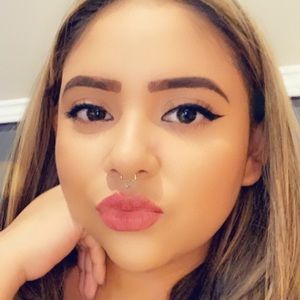 Meet your Posher, Daniela